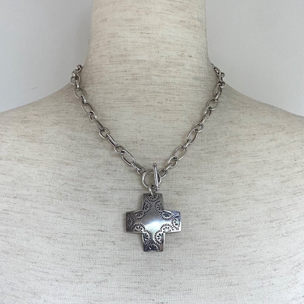 Silpada Sterling Silver 925 Virtuosity Stamped Cross Front Toggle Necklace 17" - Picture 2 of 16